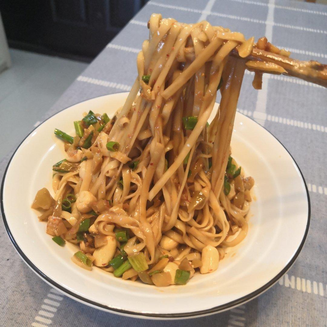 热干面
