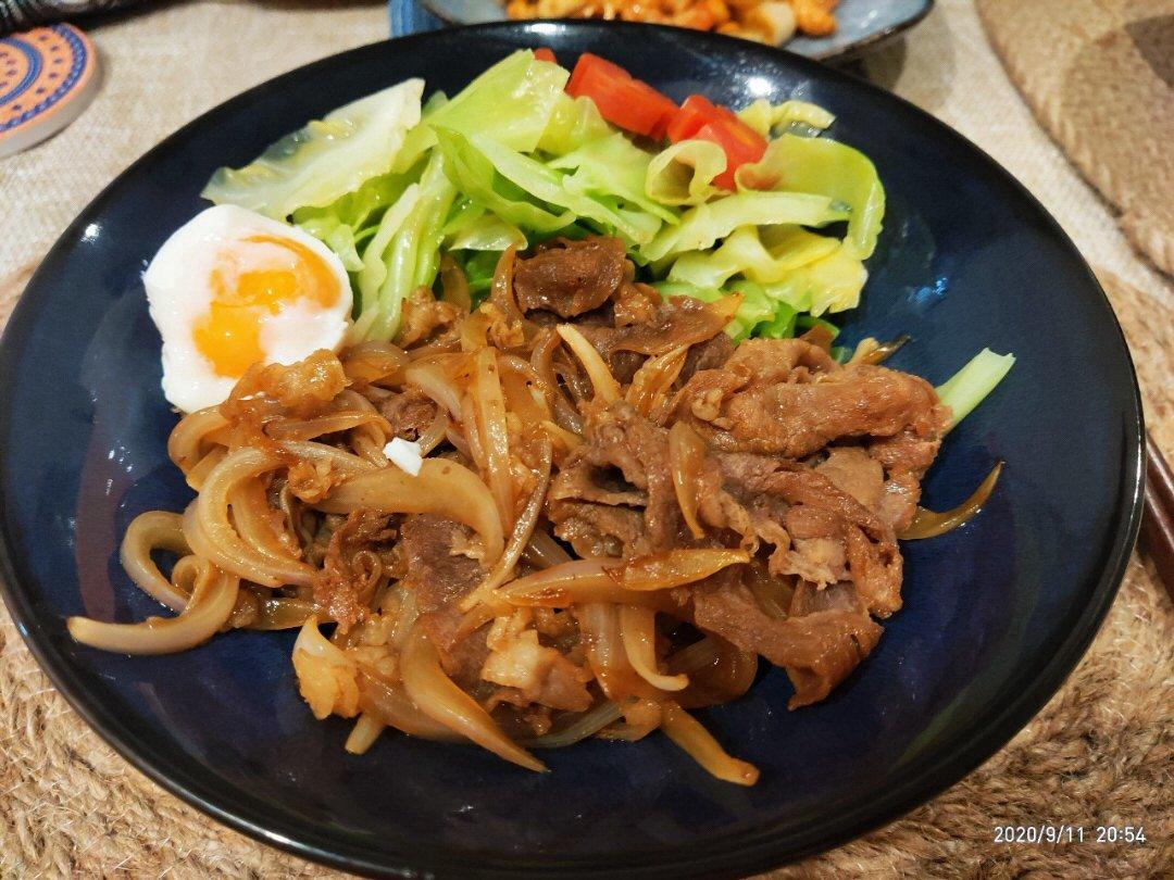 日式肥牛饭