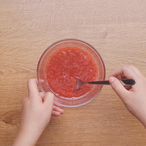 酸奶草莓慕斯的做法 步骤8