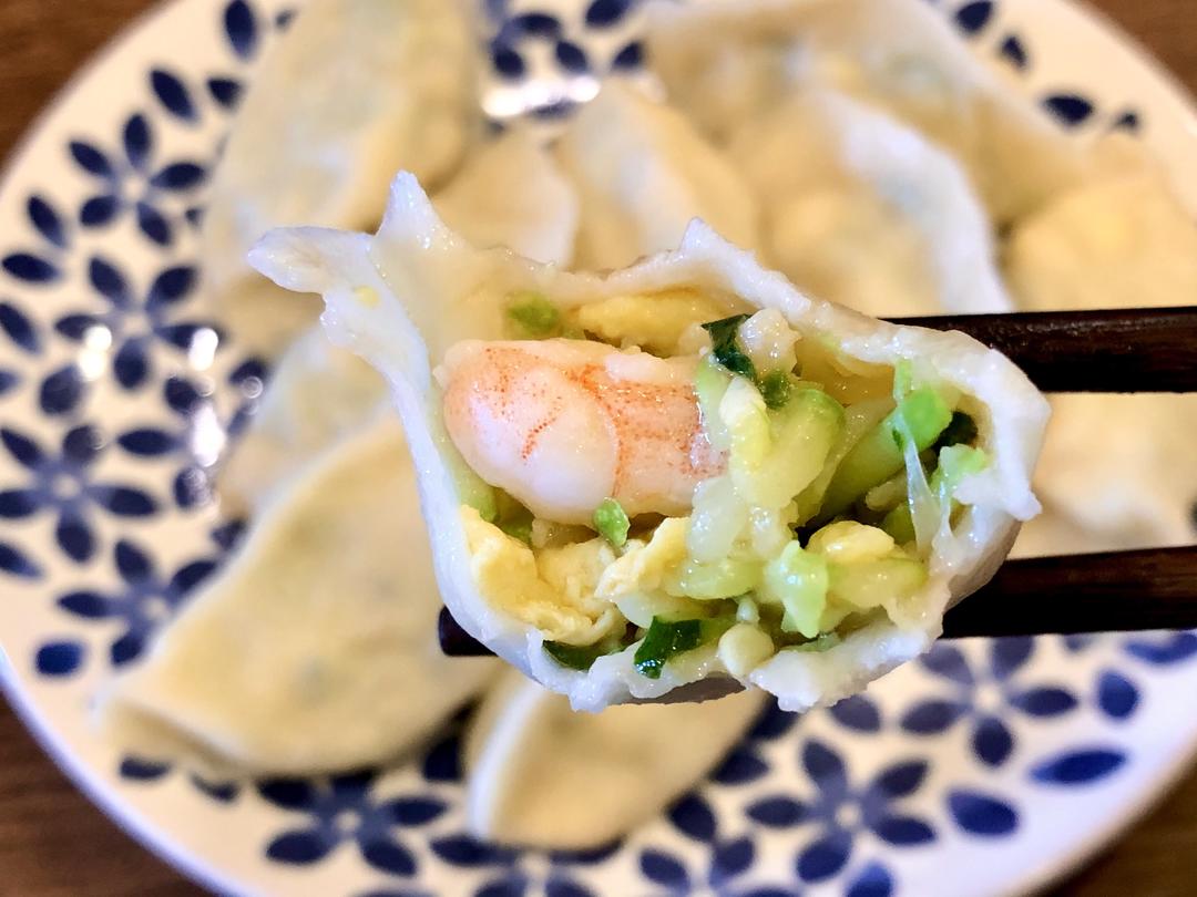 黄瓜角瓜鸡蛋虾仁水饺