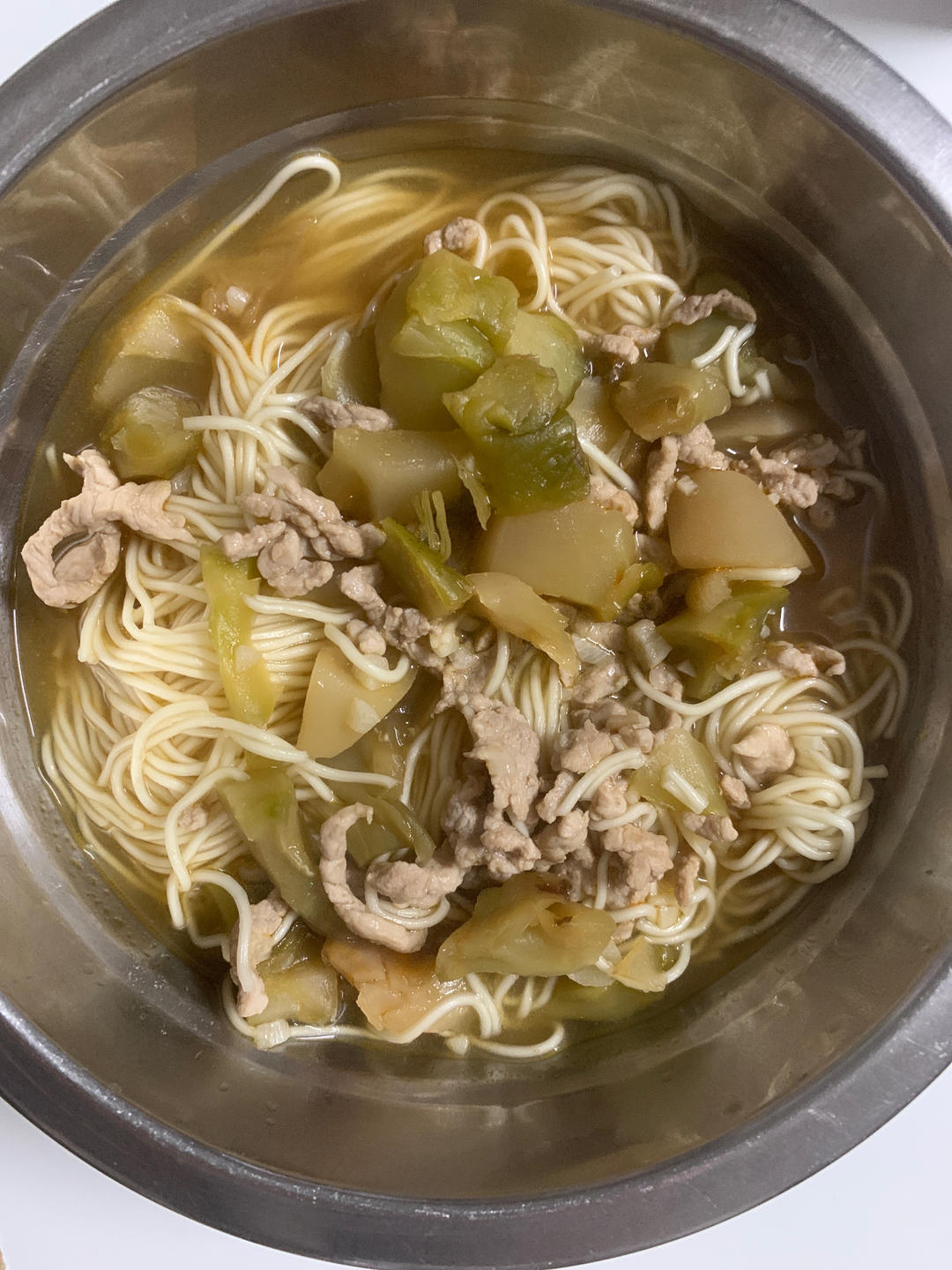 多少次早起就为了这一口——榨菜肉丝面