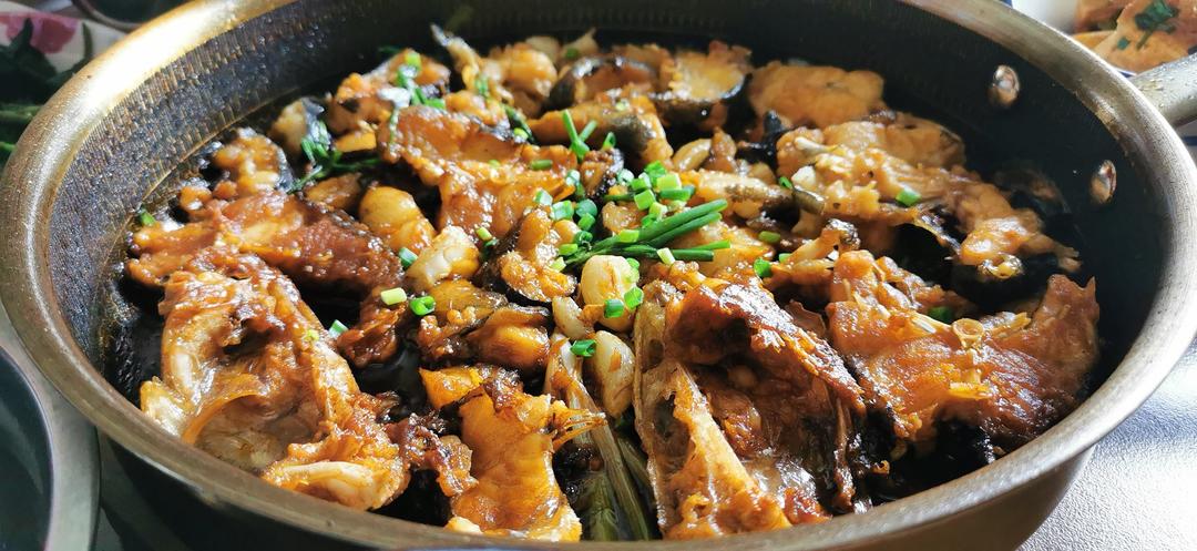 蒜子焖钳鱼(家常版)