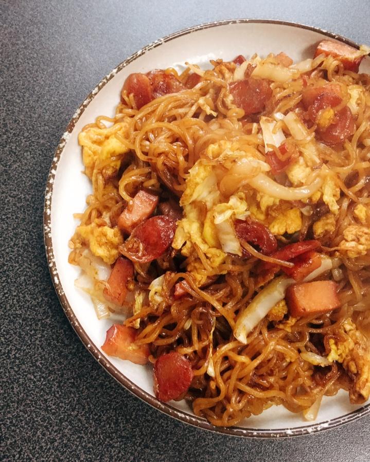 路边摊风味炒方便面