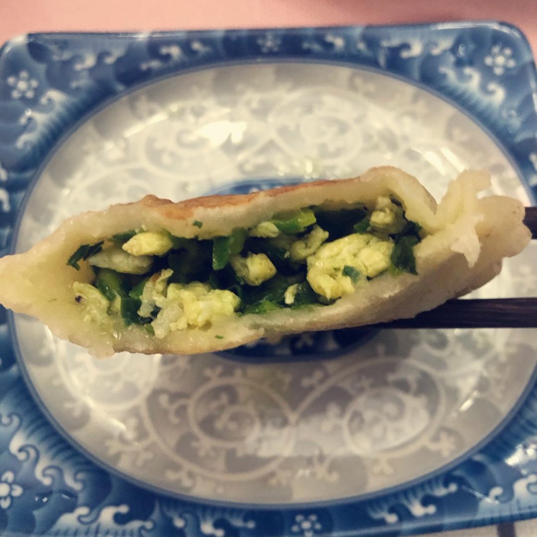 水煎韭菜盒子