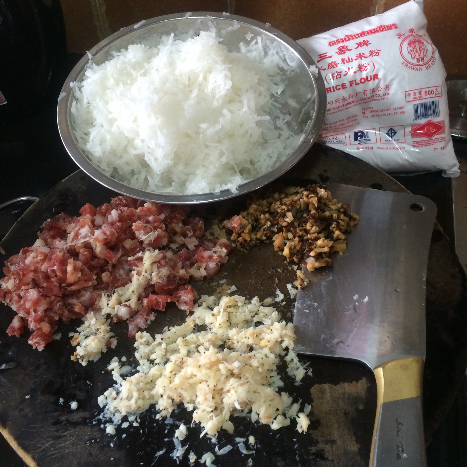 广式腊味萝卜糕