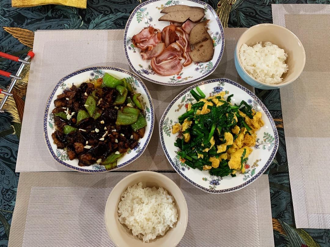 偷来的幸福，感恩围坐在一起的每一餐
