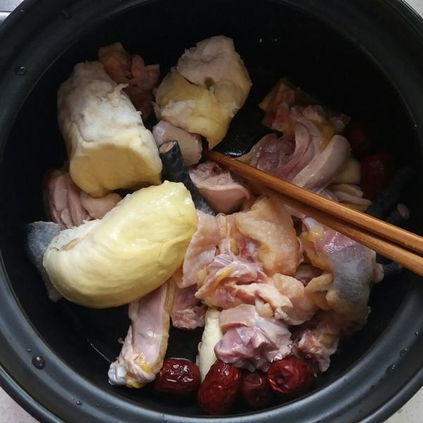 榴莲壳煲鸡汤