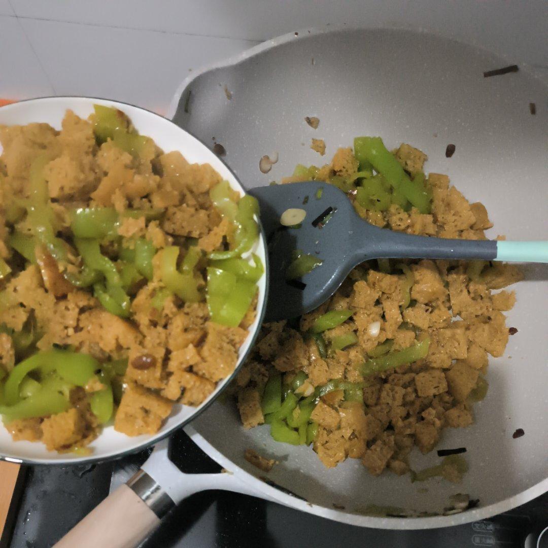 米饭杀手系列之青椒炒面筋