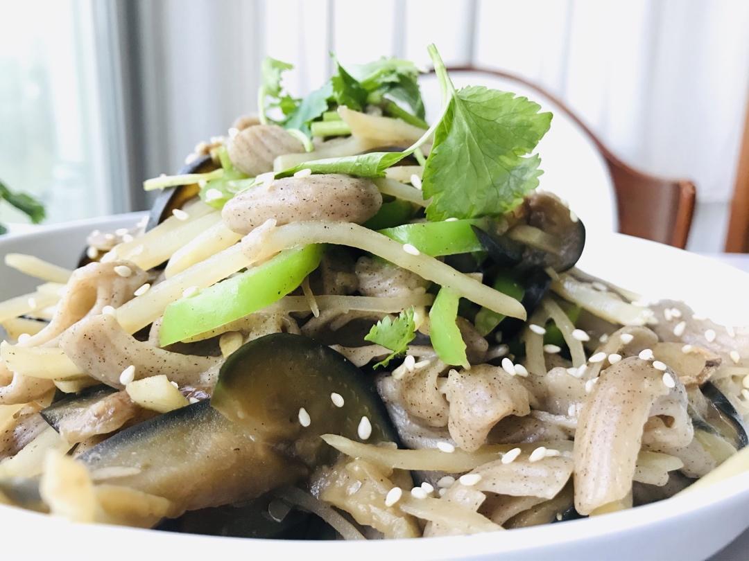 清香浓郁的炒搓鱼