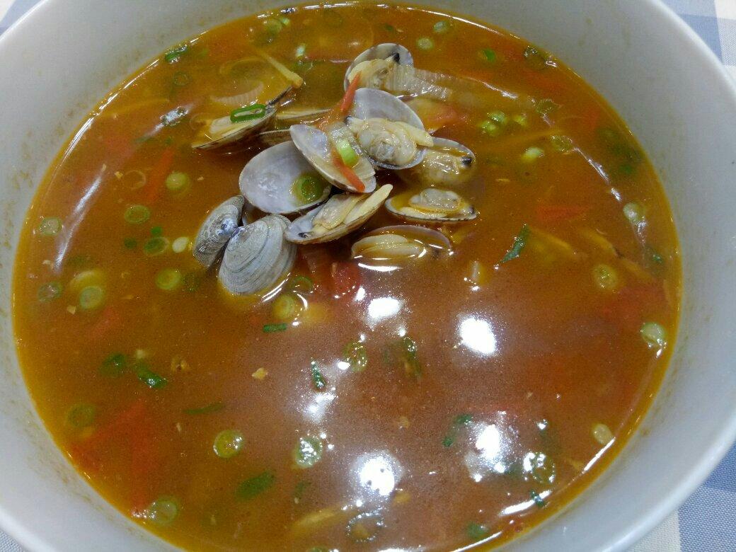 简易版番茄蔬菜花甲汤٩(˃̶͈̀௰˂̶͈́)و