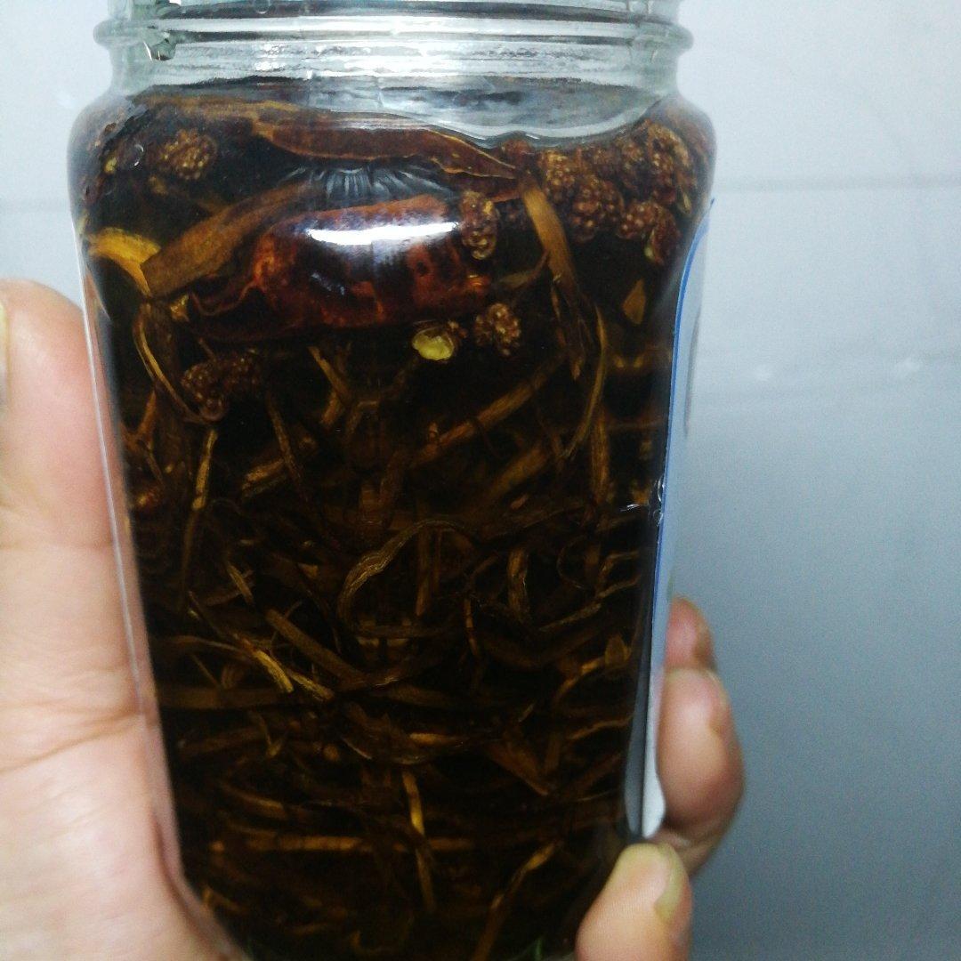 美美的茉莉花做的油鸡枞菌/鸡枞油