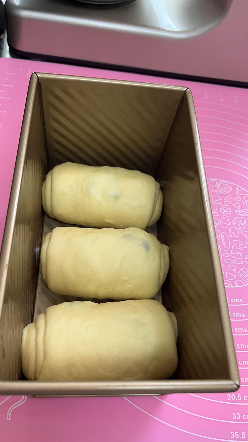 我最近每天做一个的葡萄干吐司，真的超松软好吃！