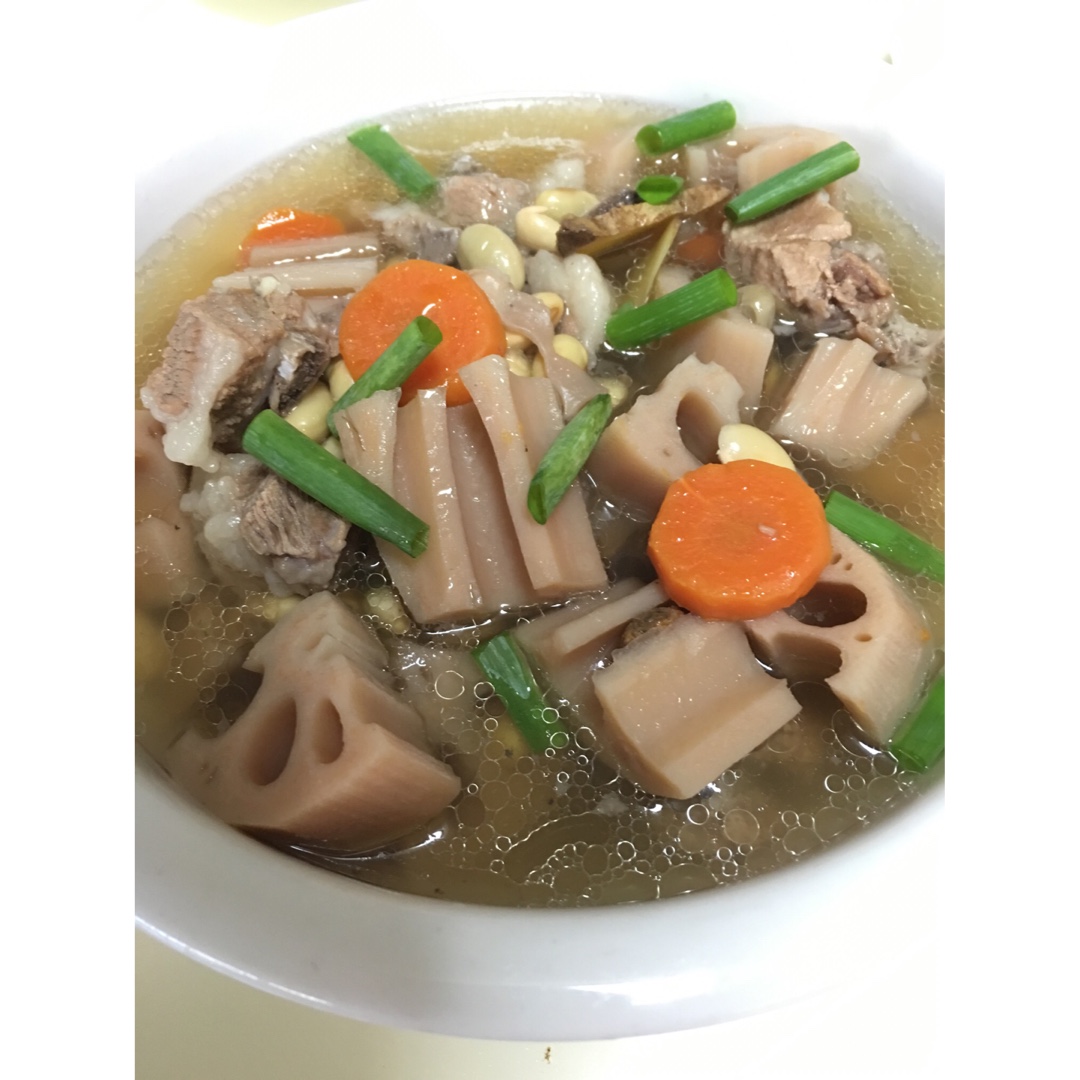 莲藕排骨汤