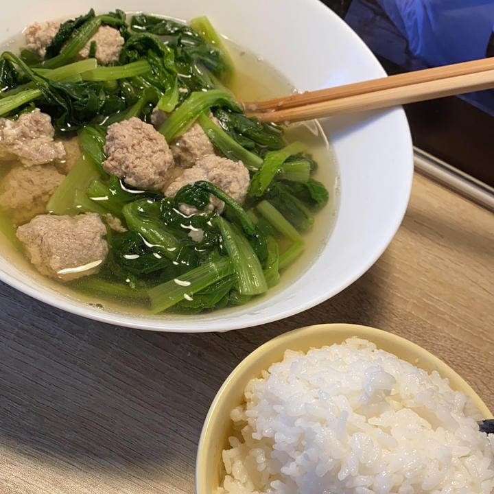 小白菜丸子汤