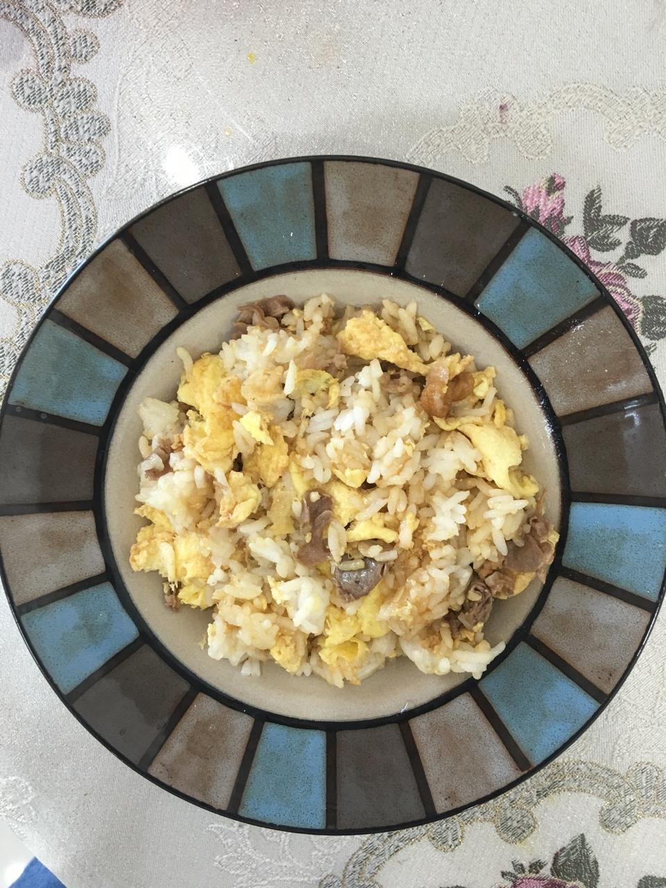 肥牛鸡蛋炒饭