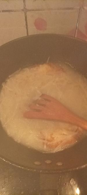 拔萝卜鸡蛋汤的做法 步骤1