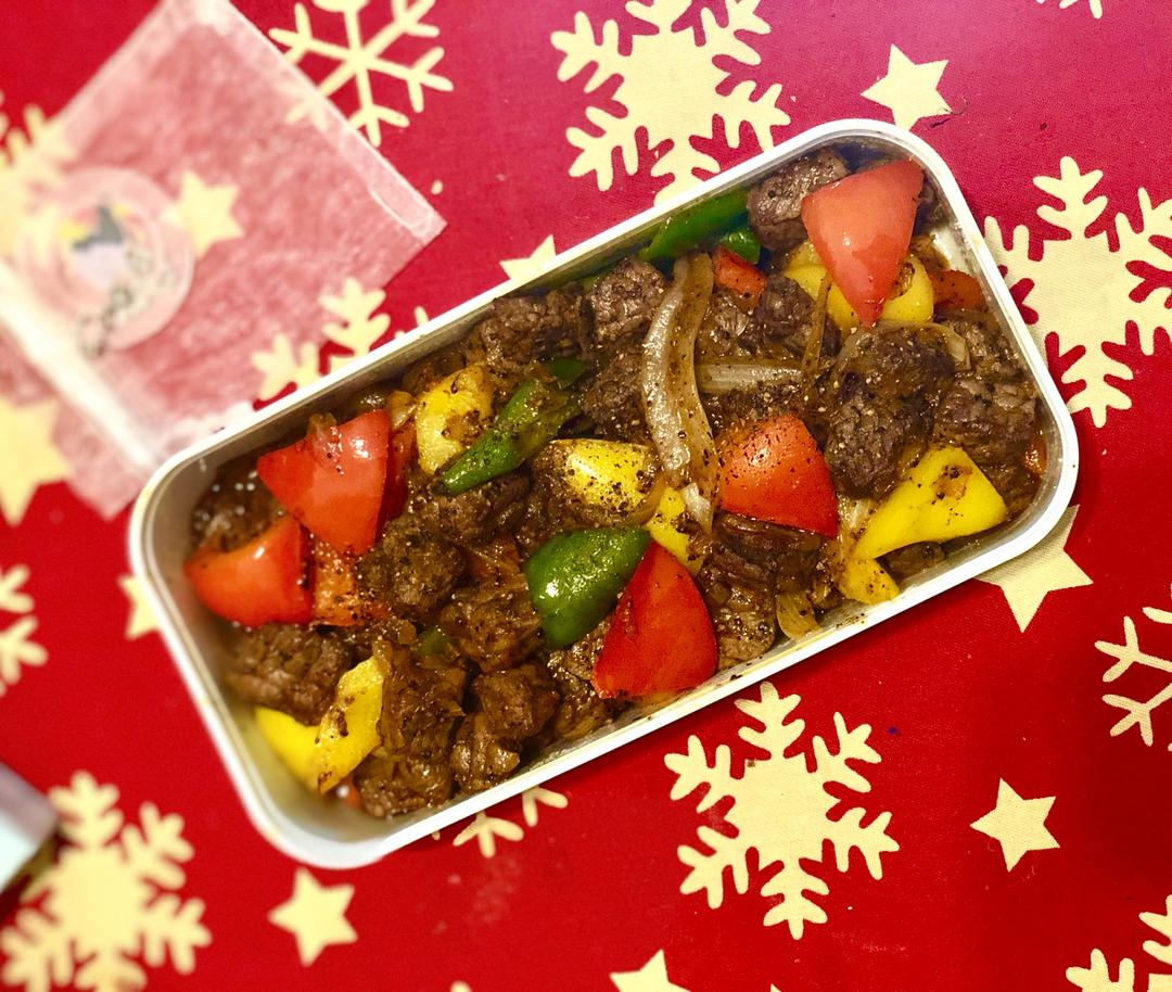 秘制铁板黑椒牛肉粒