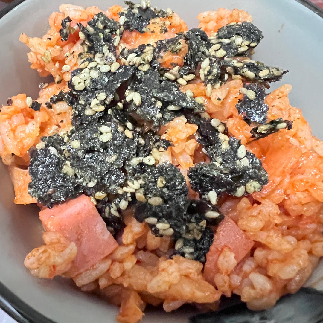 ✨好吃到停不下来❗️韩国辣白菜火腿炒饭