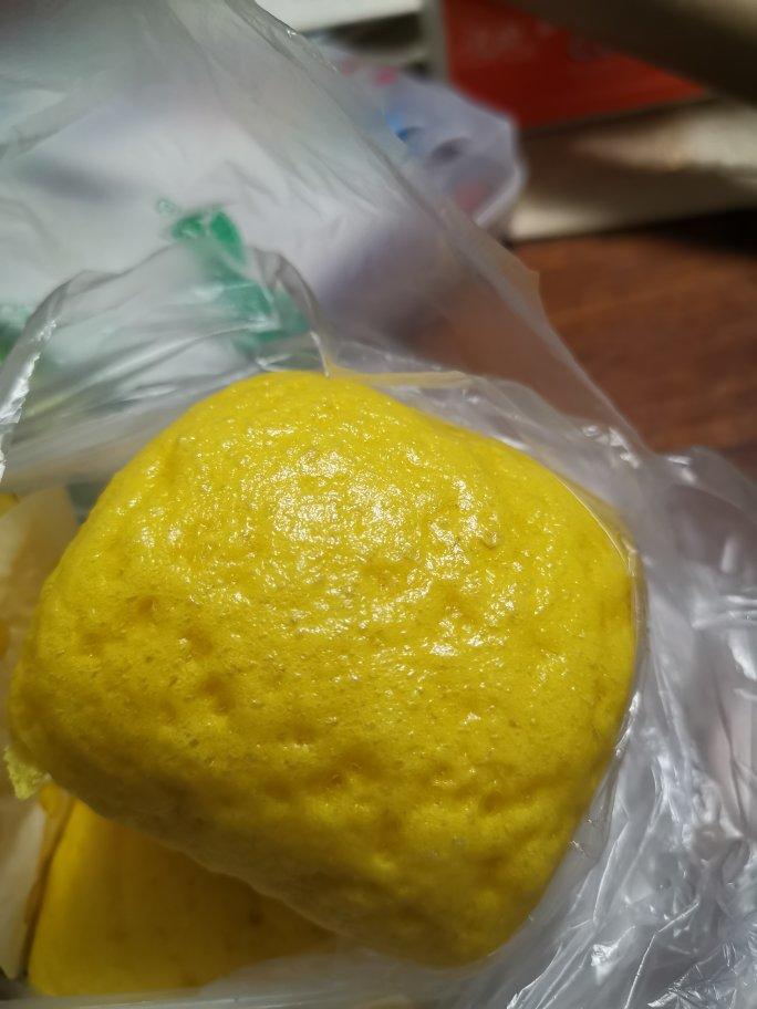 新手也可以--详解如何做出人见人爱、金黄的南瓜馒头