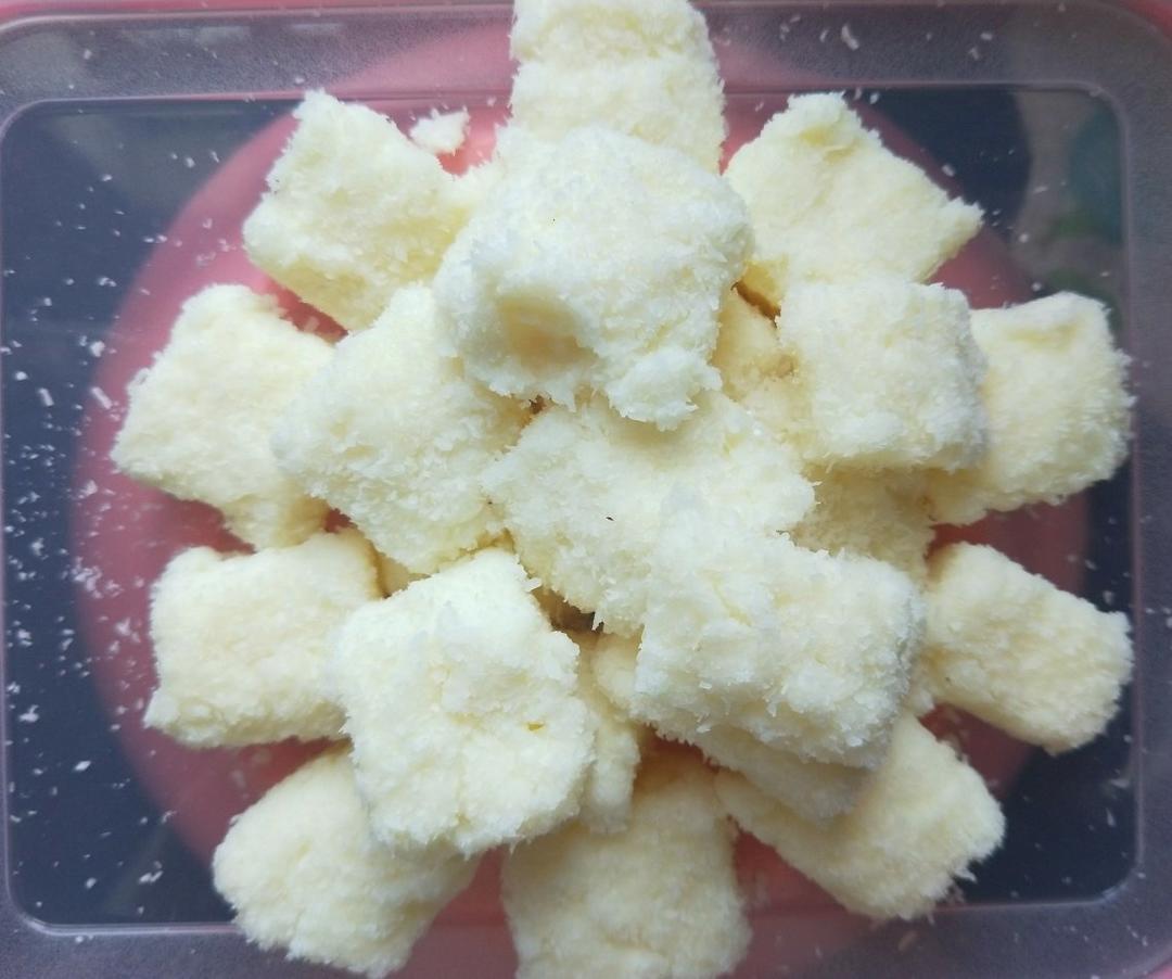 完胜85度C牛奶椰丝小方