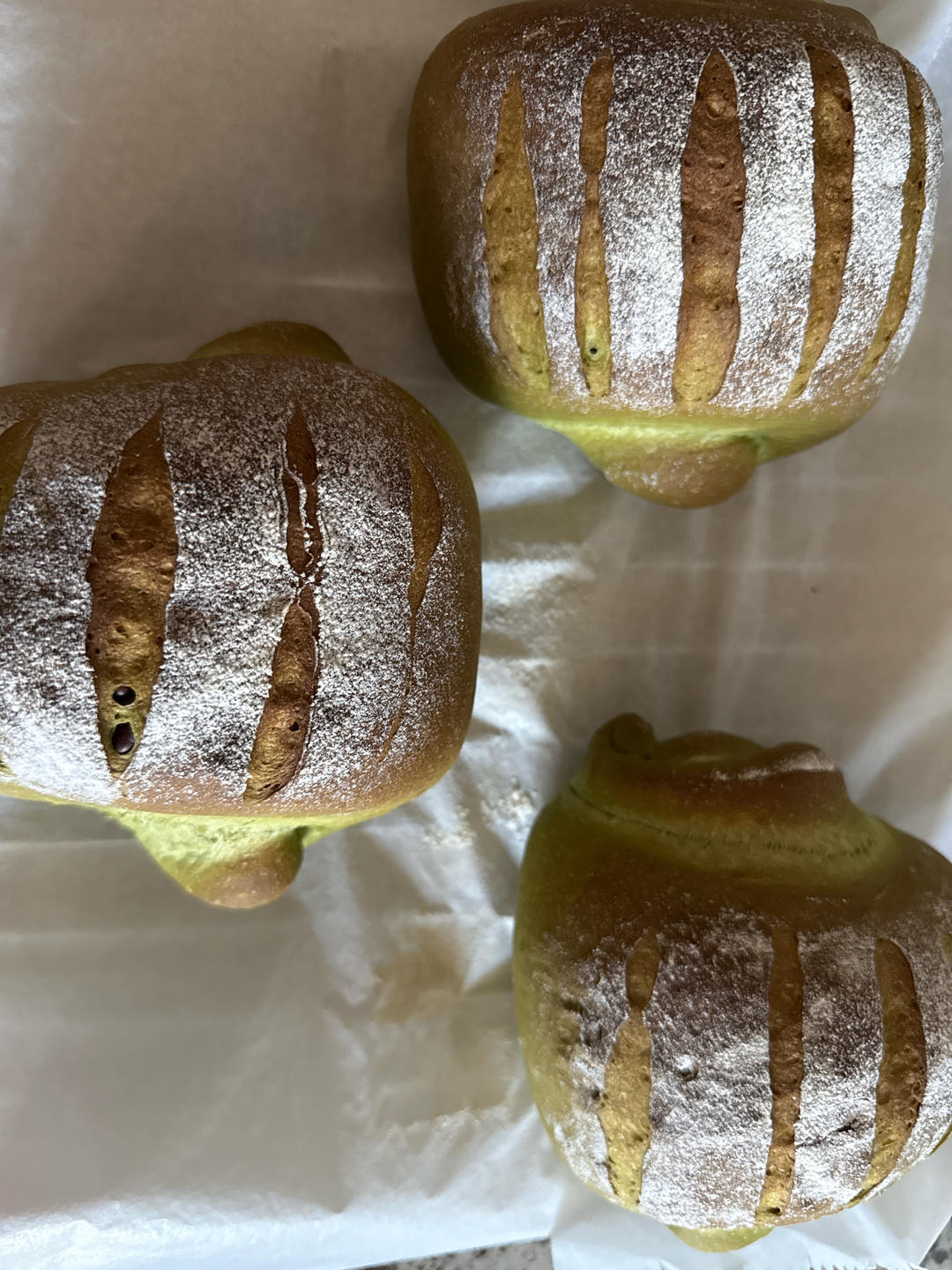 柔软的像云朵~抹茶红豆牛奶哈斯面包