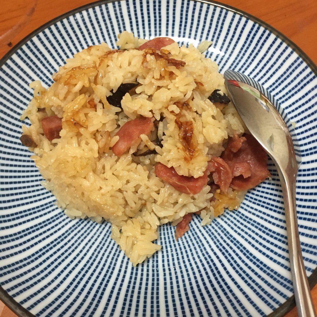 电饭锅版香菇腊肠饭