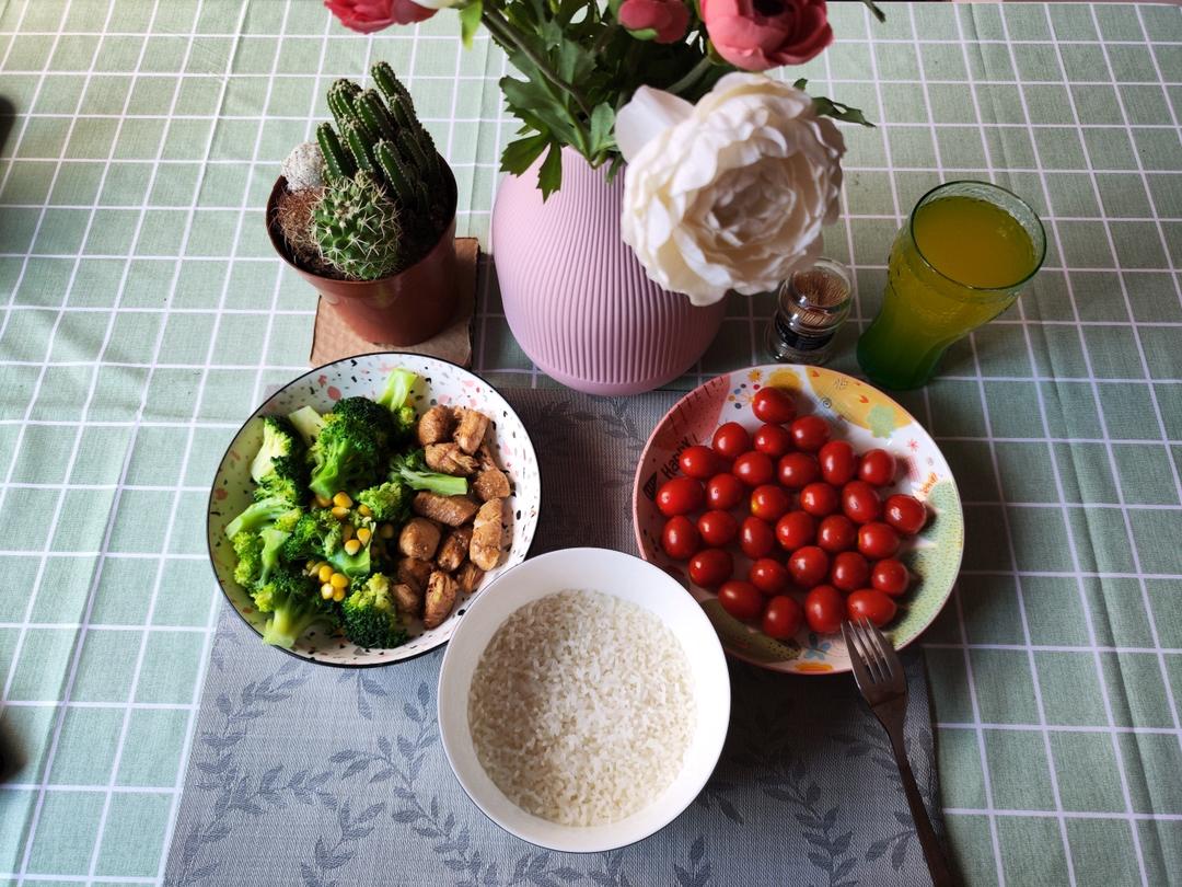 迄今为止最好吃的减肥餐，香煎鸡胸肉