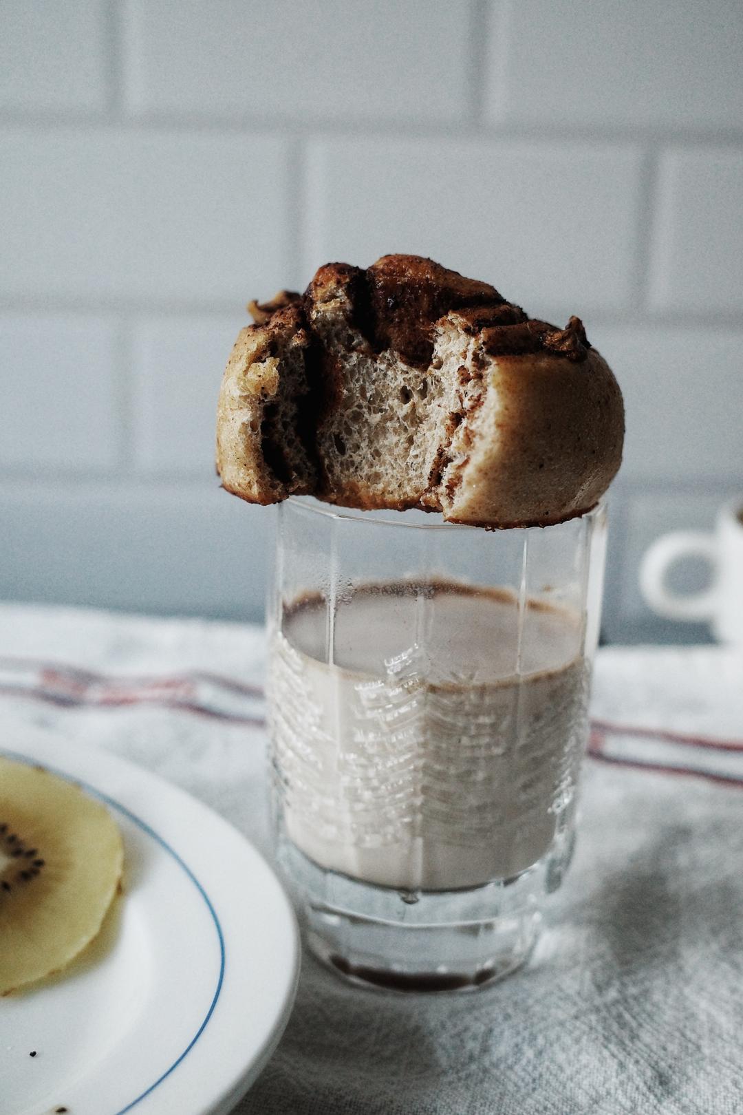 椰子油全麦免揉核桃肉桂卷【轻卡小食】——懒癌晚期版