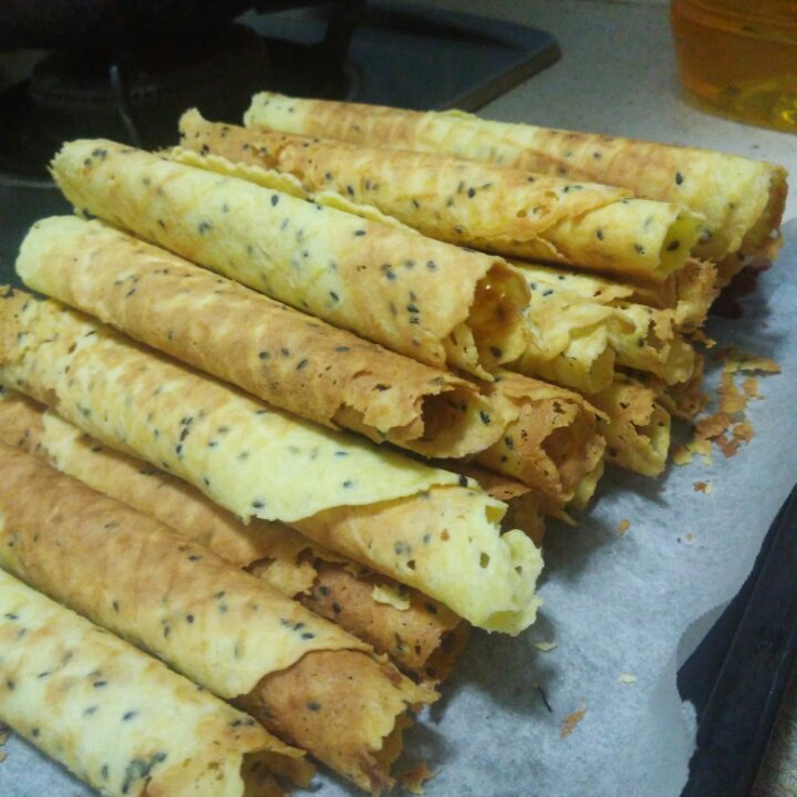 芝麻香酥蛋卷（视频食谱）