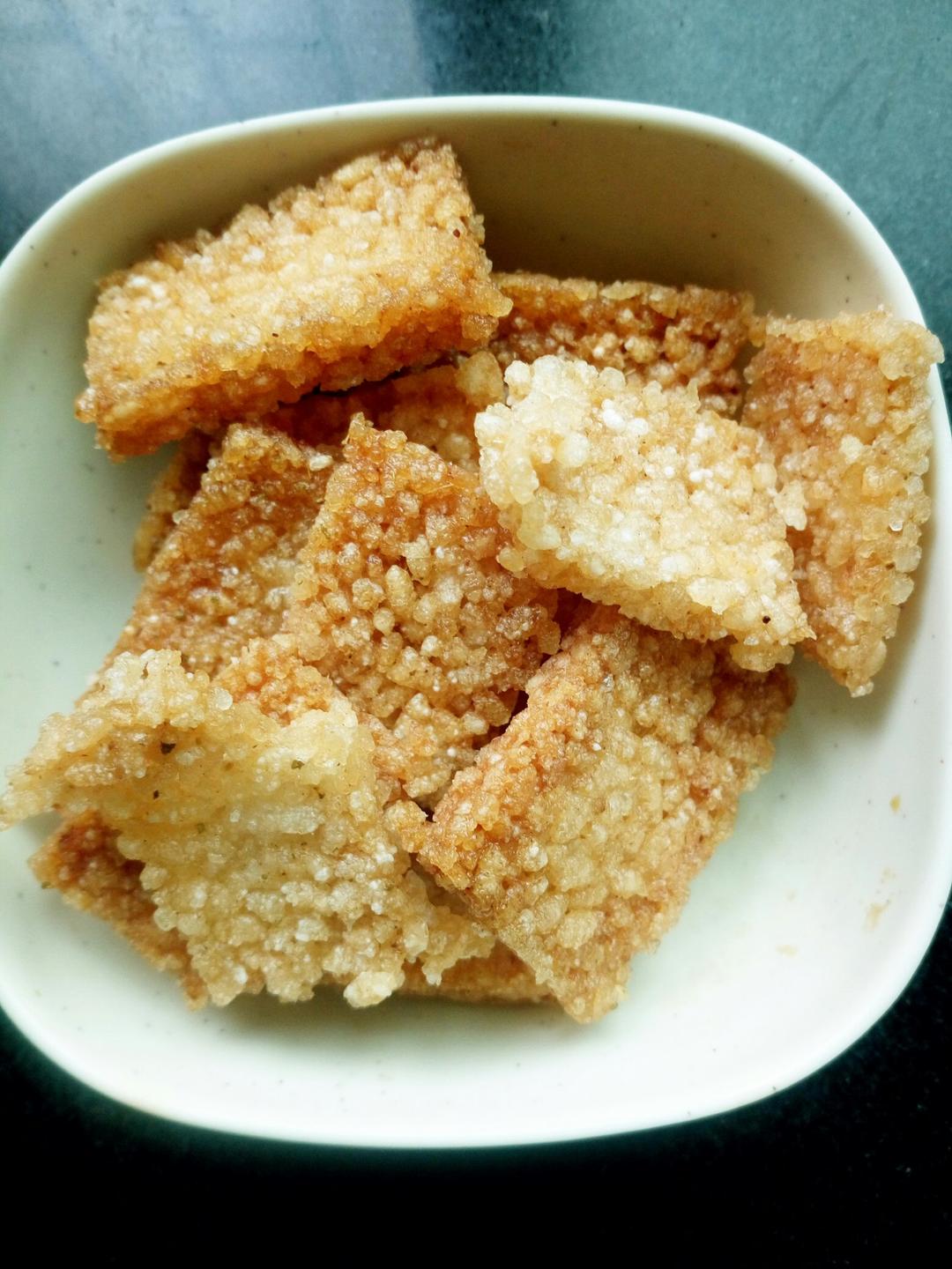 琛6639做的自制米饭锅巴