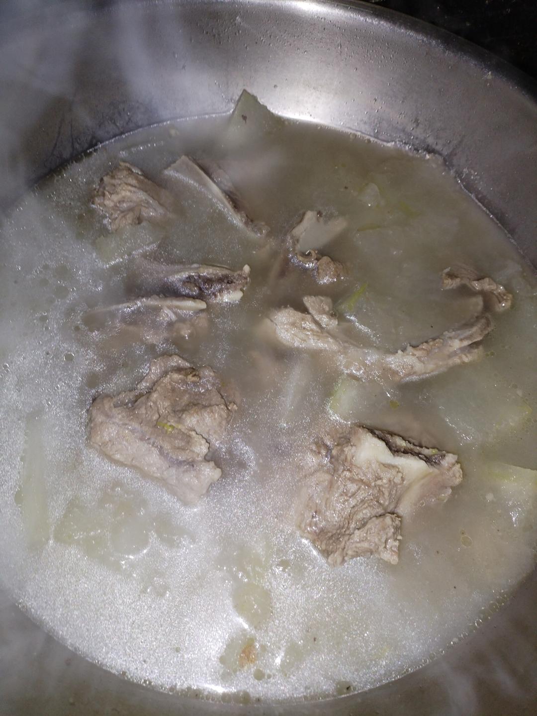冬瓜排骨汤，夏天的味道