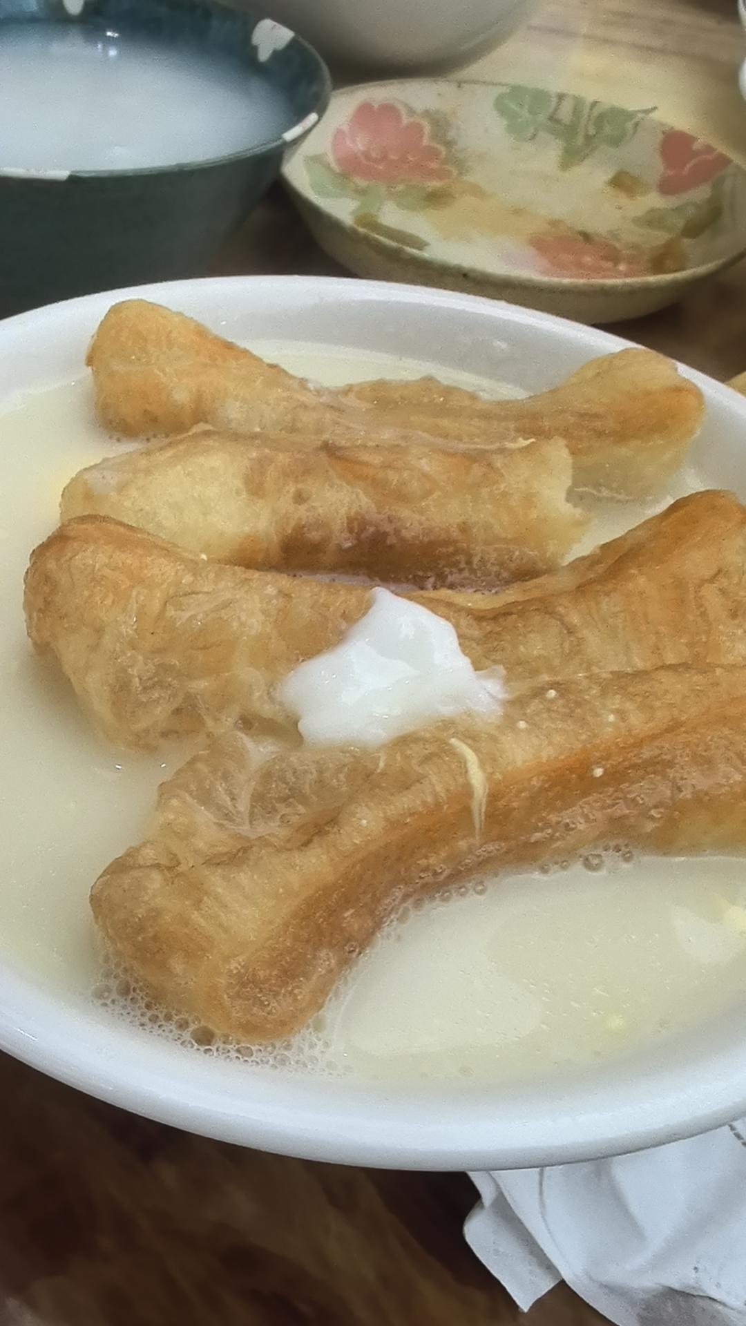 酥软好吃的油条