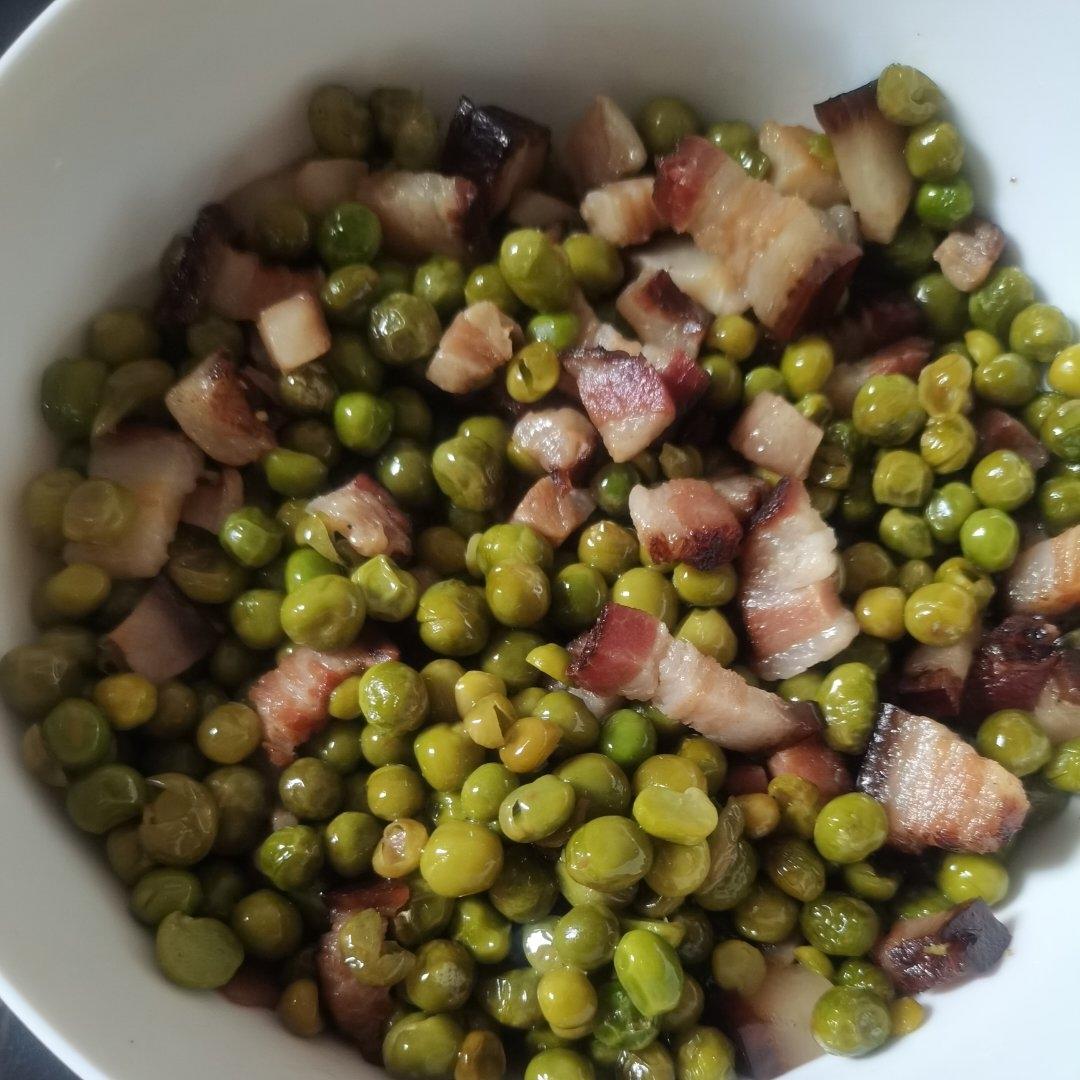 腊肉炒豌豆