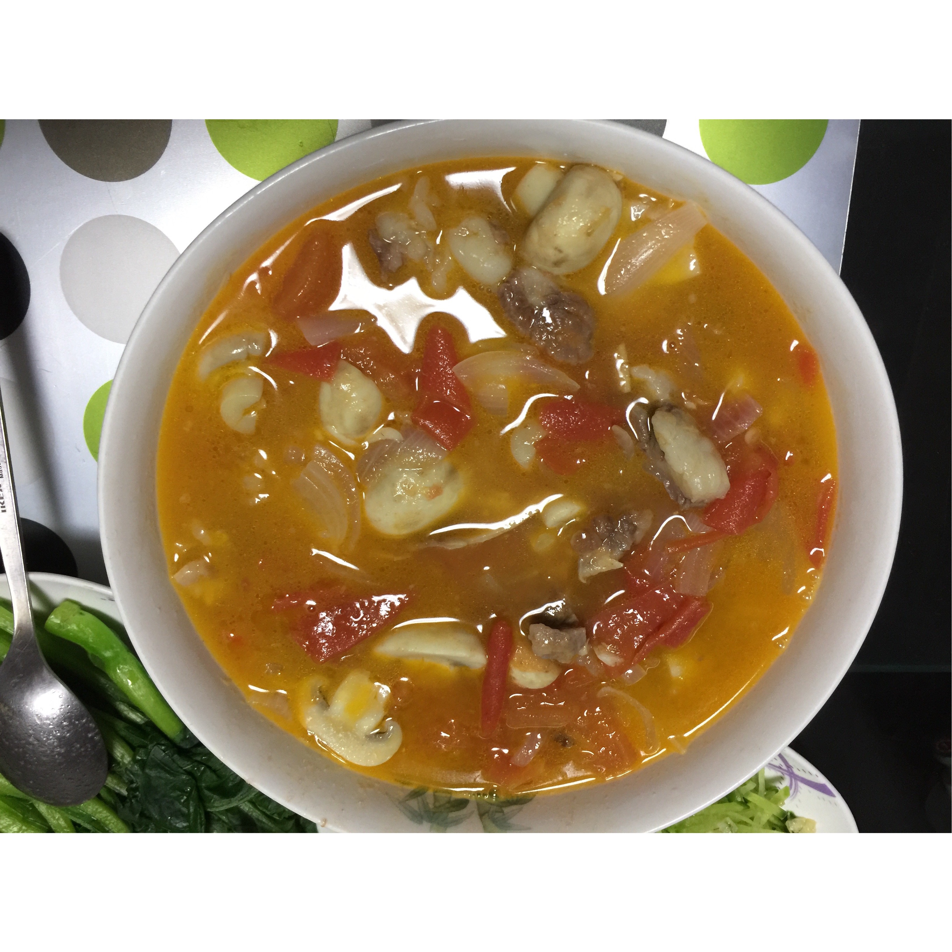 蘑菇西红柿牛肉羹