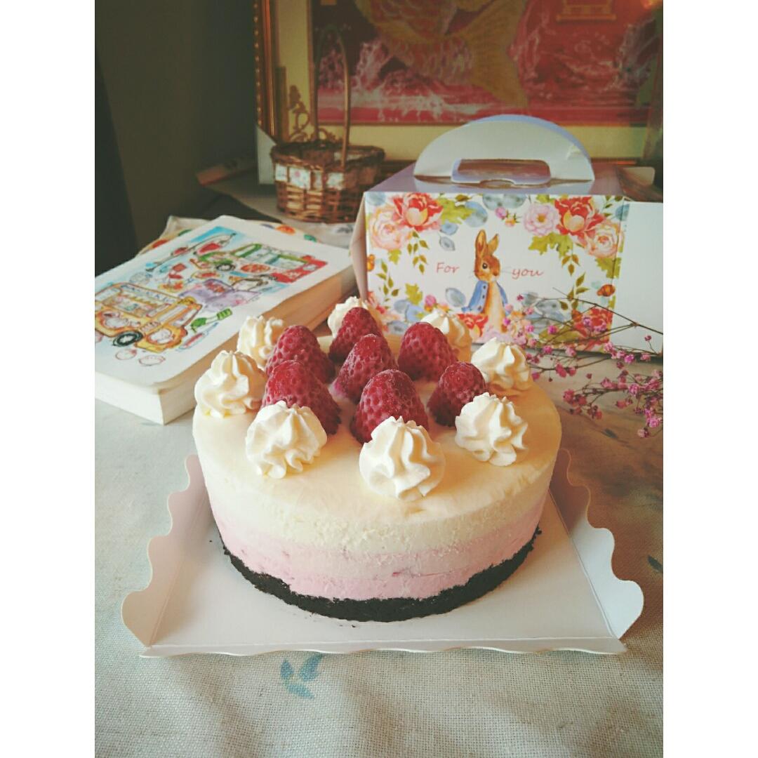 草莓芝士双色慕斯--（免烤）成功率超高