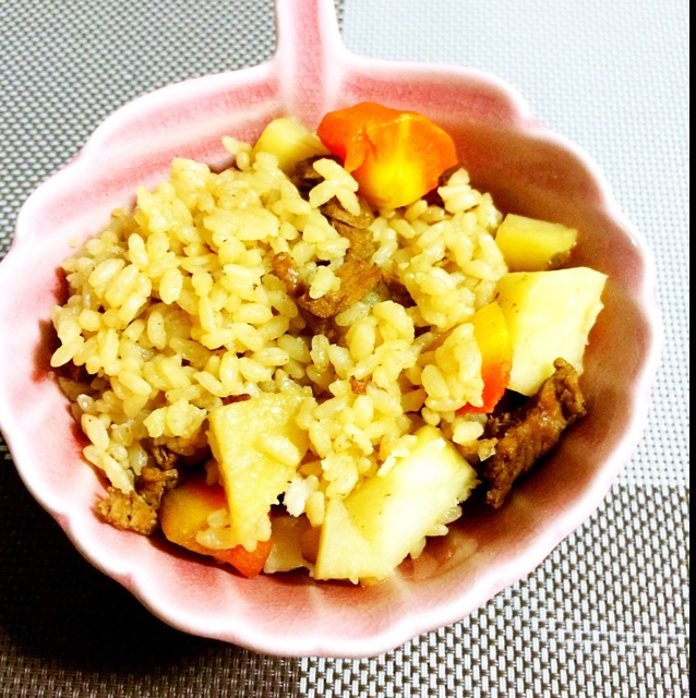 喷香羊肉焖饭