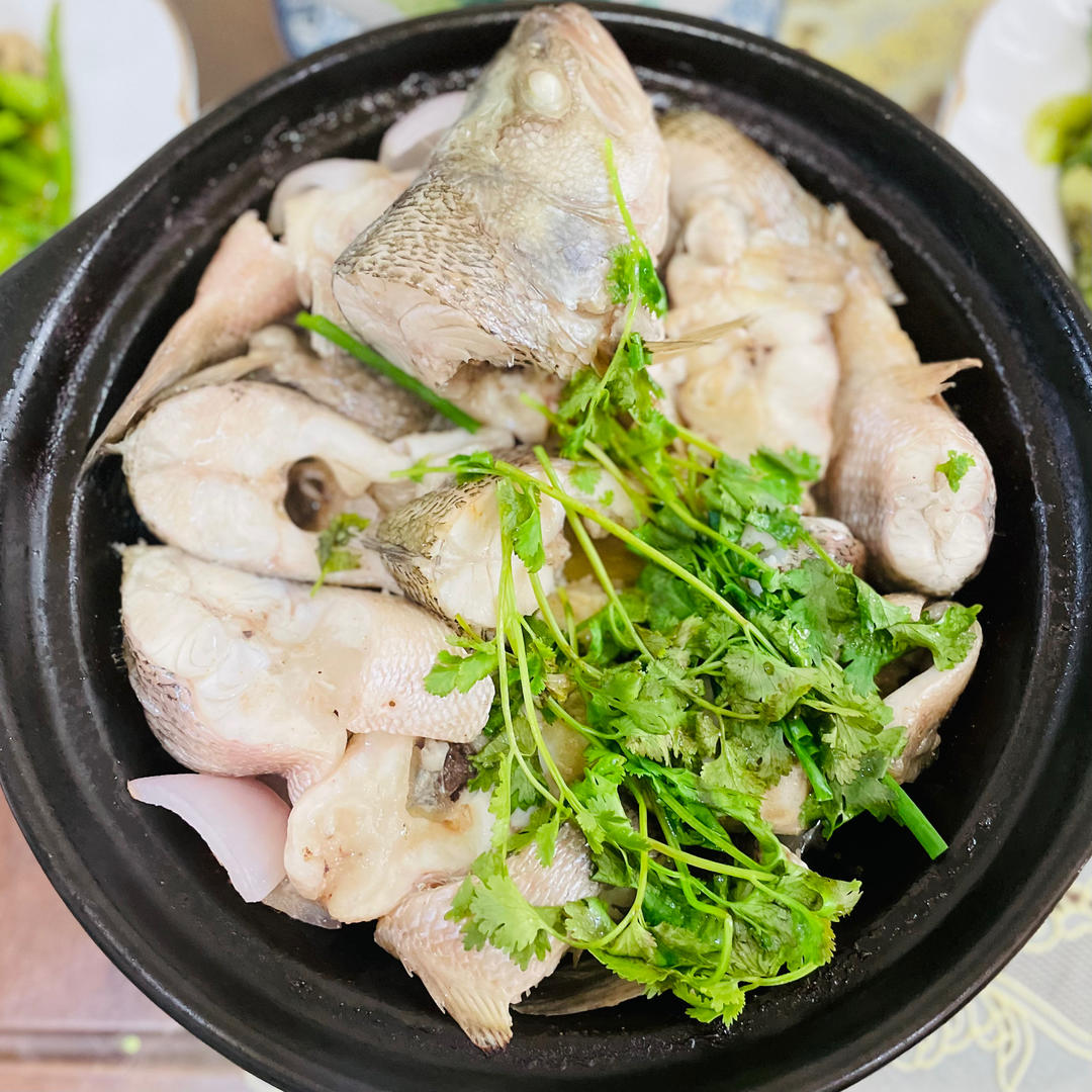 砂锅盐焗炉鱼