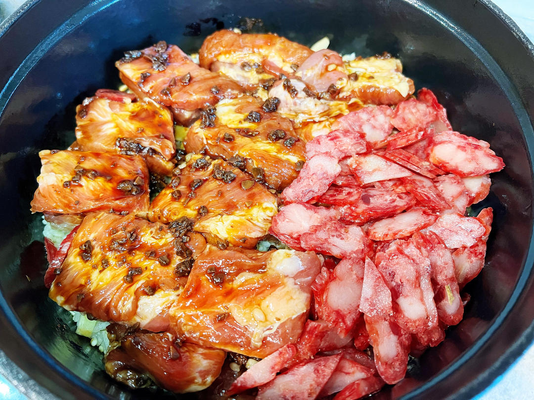 粤来粤想食之腊味煲仔饭