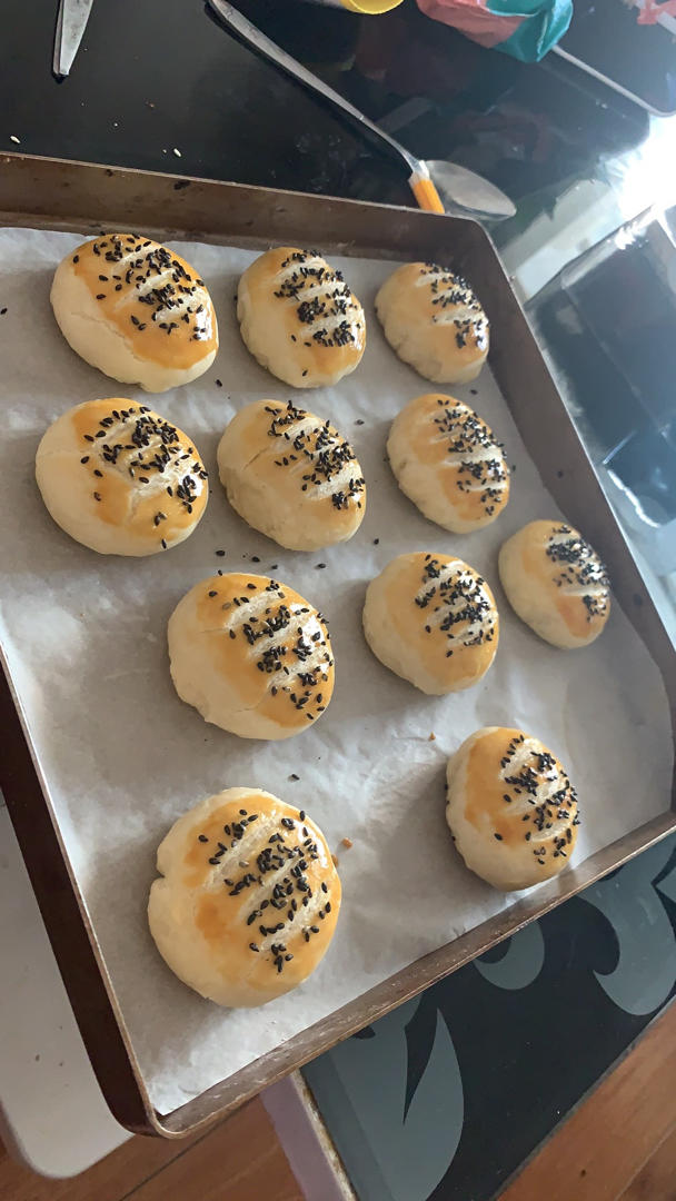 好吃到爆的奶黄酥