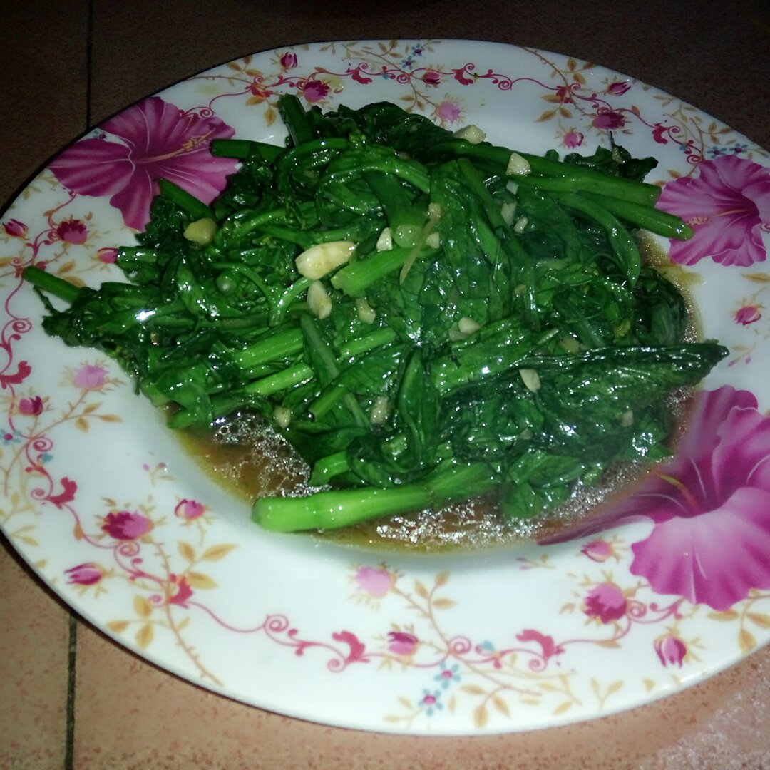 爆炒菜心