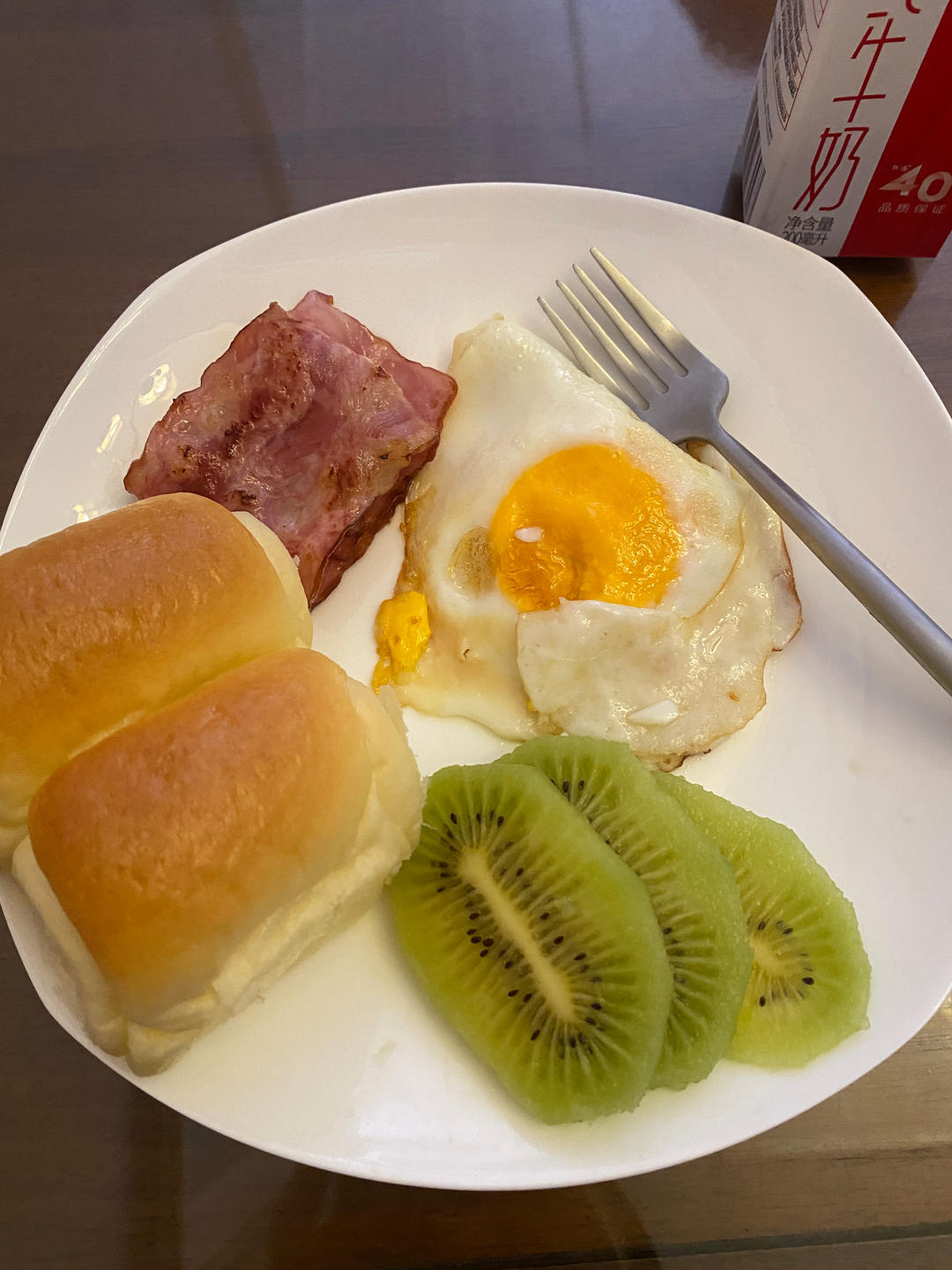 超软淡奶油小面包（餐包），一次发酵柔软拉丝，消耗淡奶油，持久柔软隔天不变硬