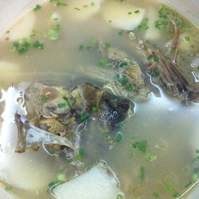 山药炖鸡汤