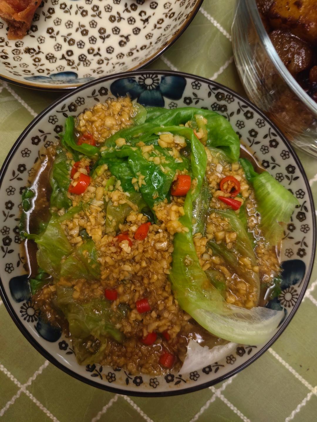 白灼西生菜