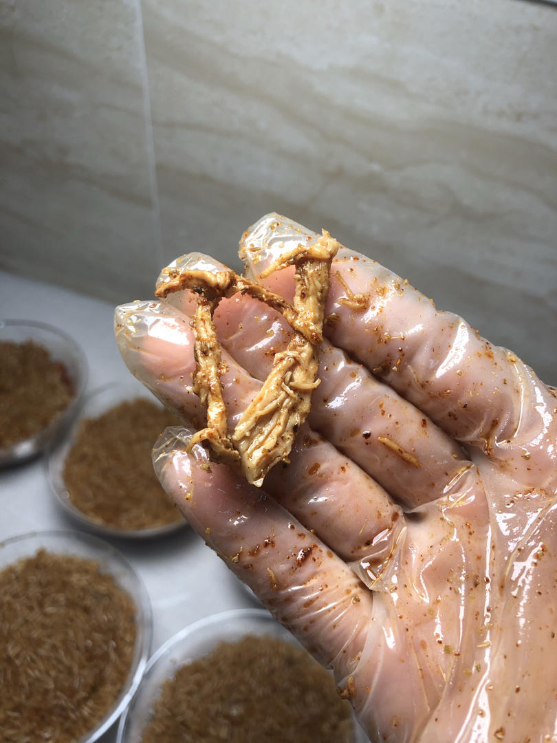 并不能减肥的低卡零食——川味鸡胸肉干