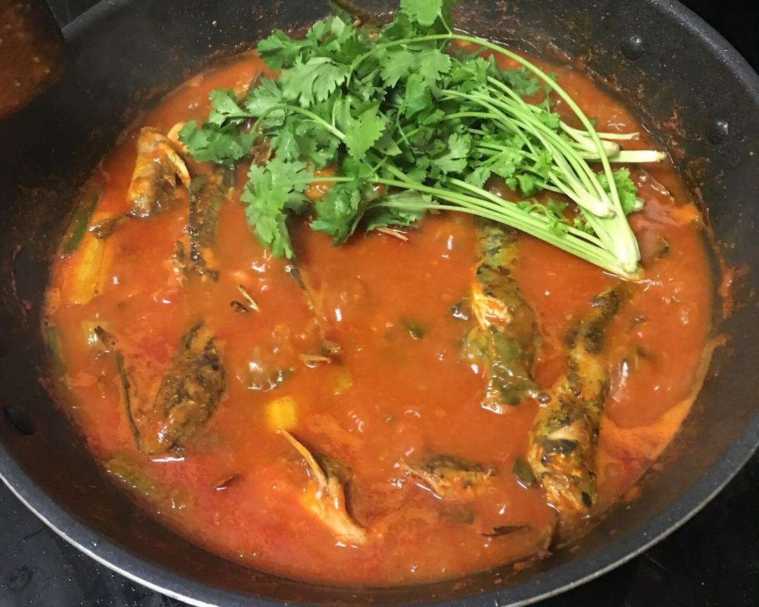 贵州凯里红酸汤黄腊丁的做法