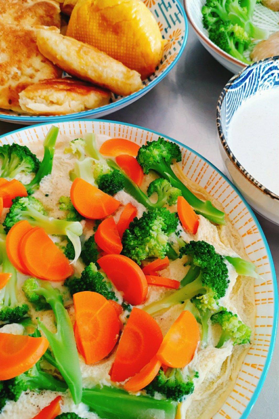 虾仁西兰花豆腐鸡蛋羹