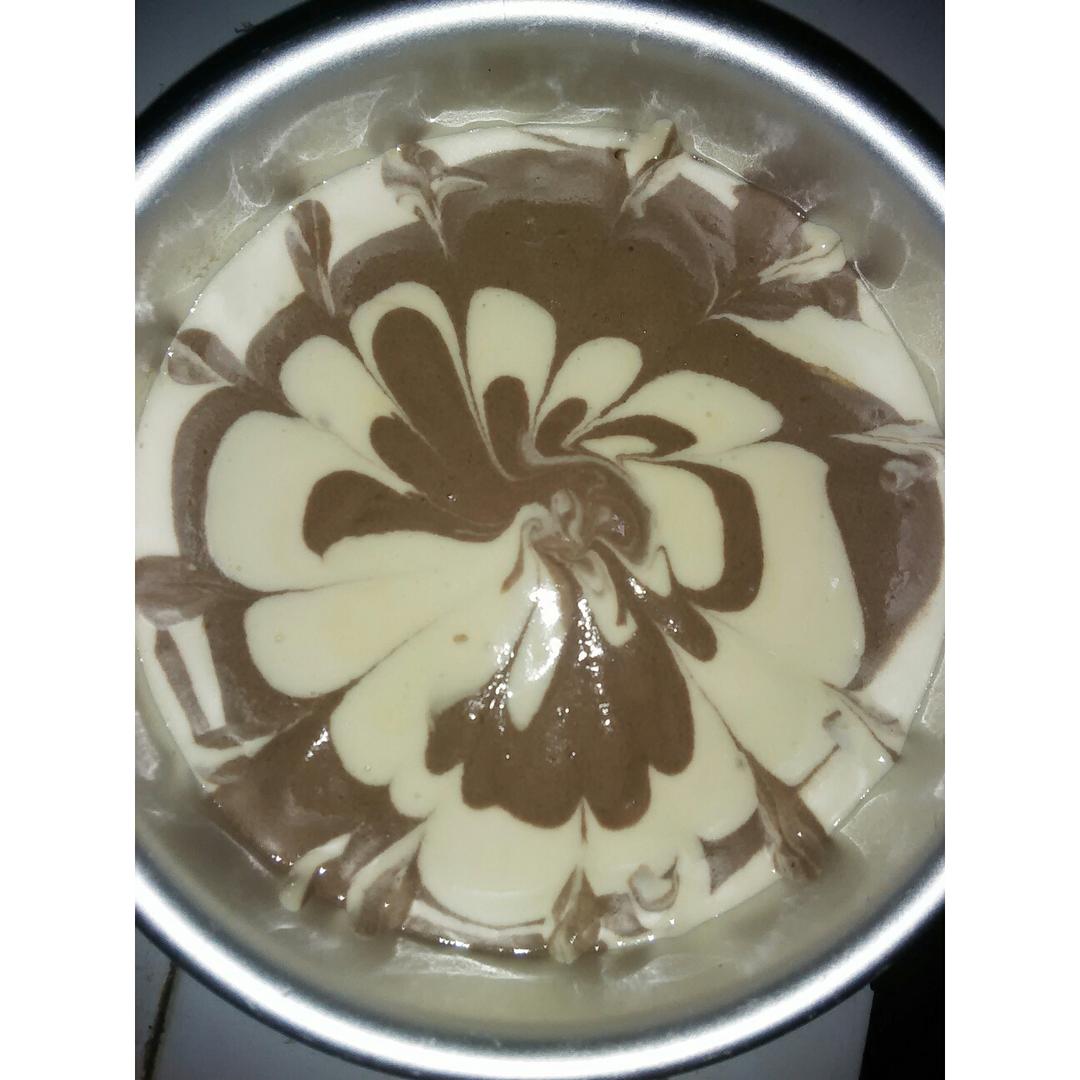 双色拉花戚风蛋糕