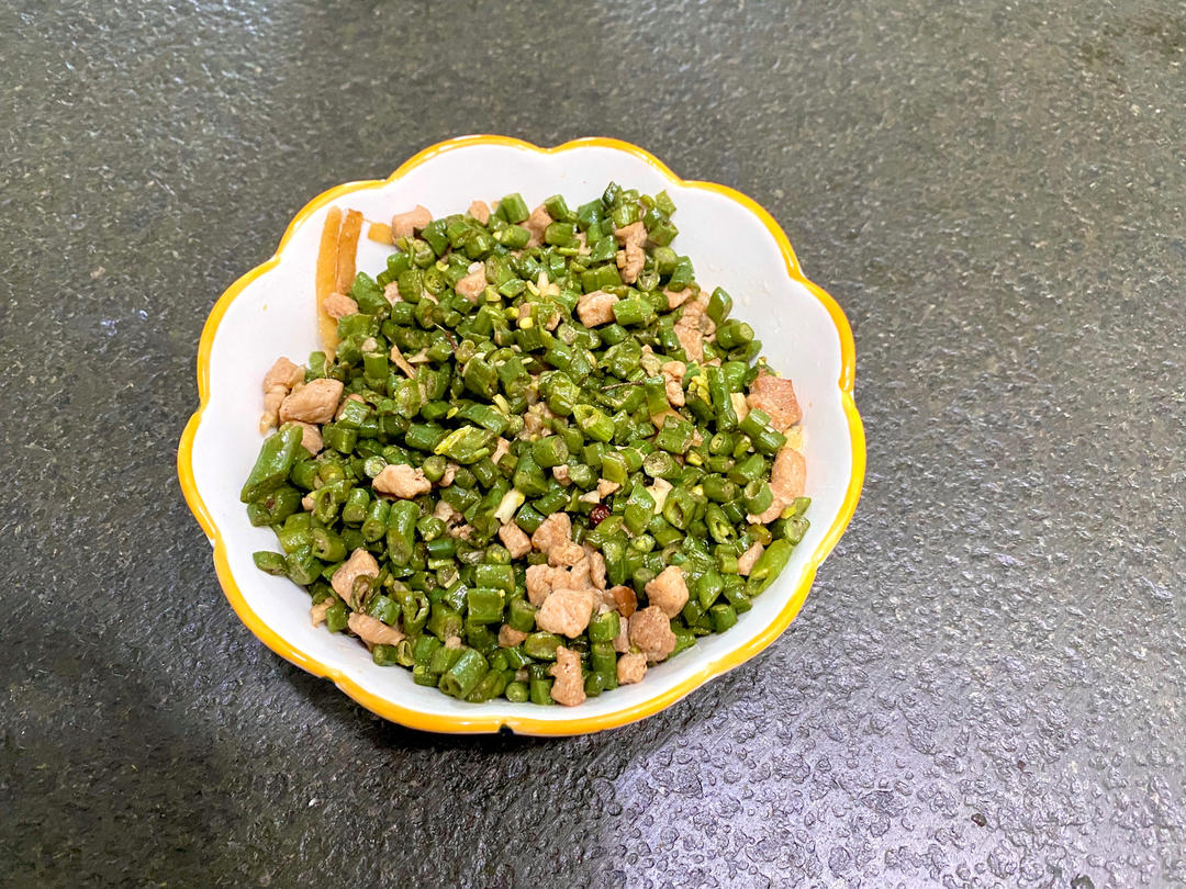 肉沫豆角下饭菜