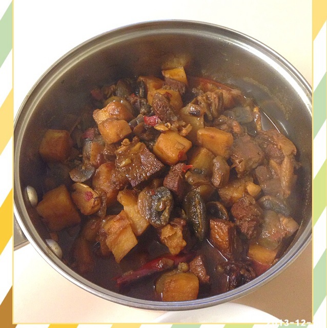胡萝卜土豆烧牛腩