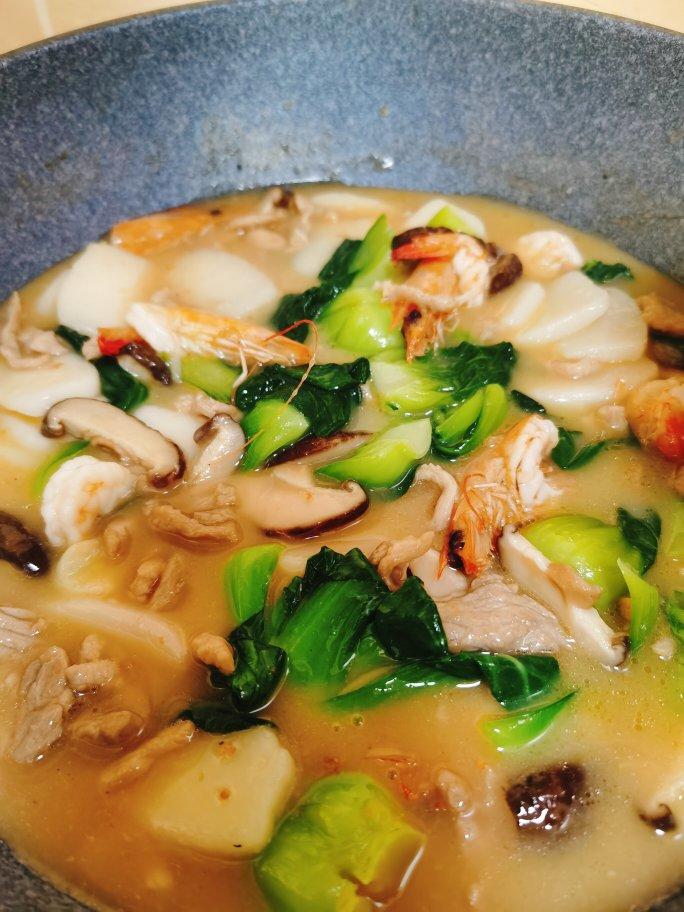 金妙妙做的海鲜汤年糕快手江浙特色汤年糕